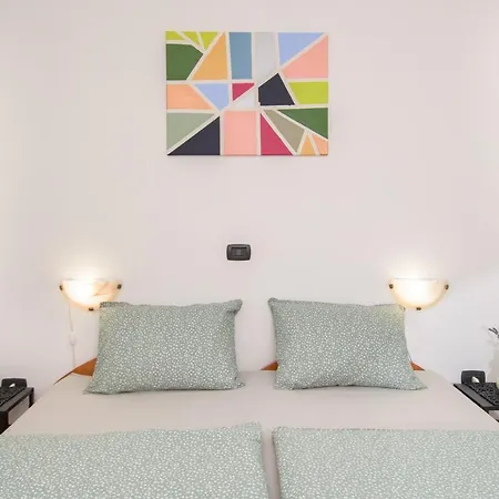 Apartman Alba Karigador Exterior photo