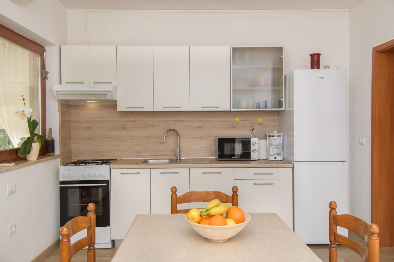 Alba Apartment Karigador